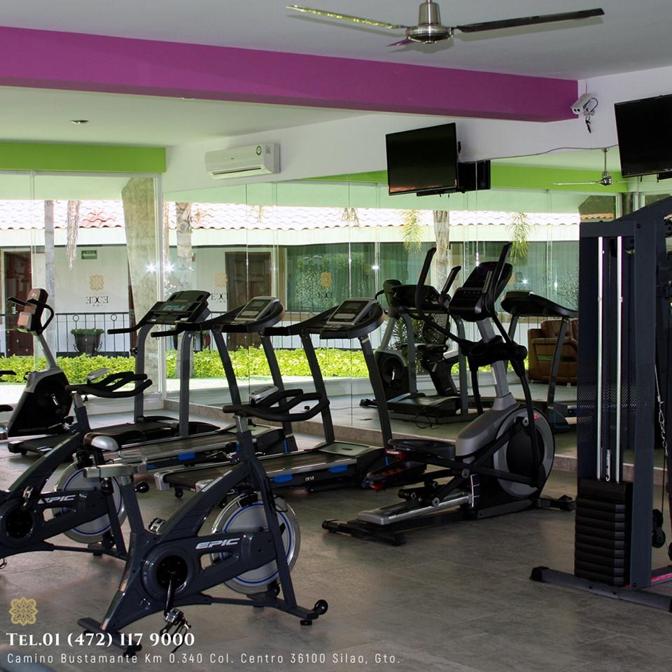 Hotel Ecce Inn & Spa Silao Eksteriør billede A gym in Mexico City